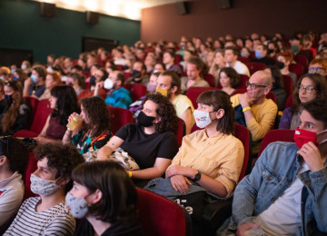 Feléhez ért a 9. Friss Hús