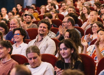 Túl a félidőn a Friss Hús: pitchfórum, élő casting, brit filmek és telt házak